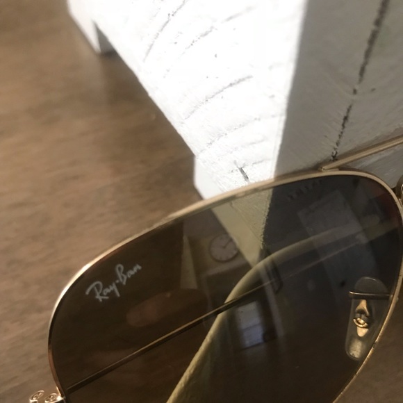 Ray-Ban Aviator Gradient Sunglasses - Picture 3 of 4